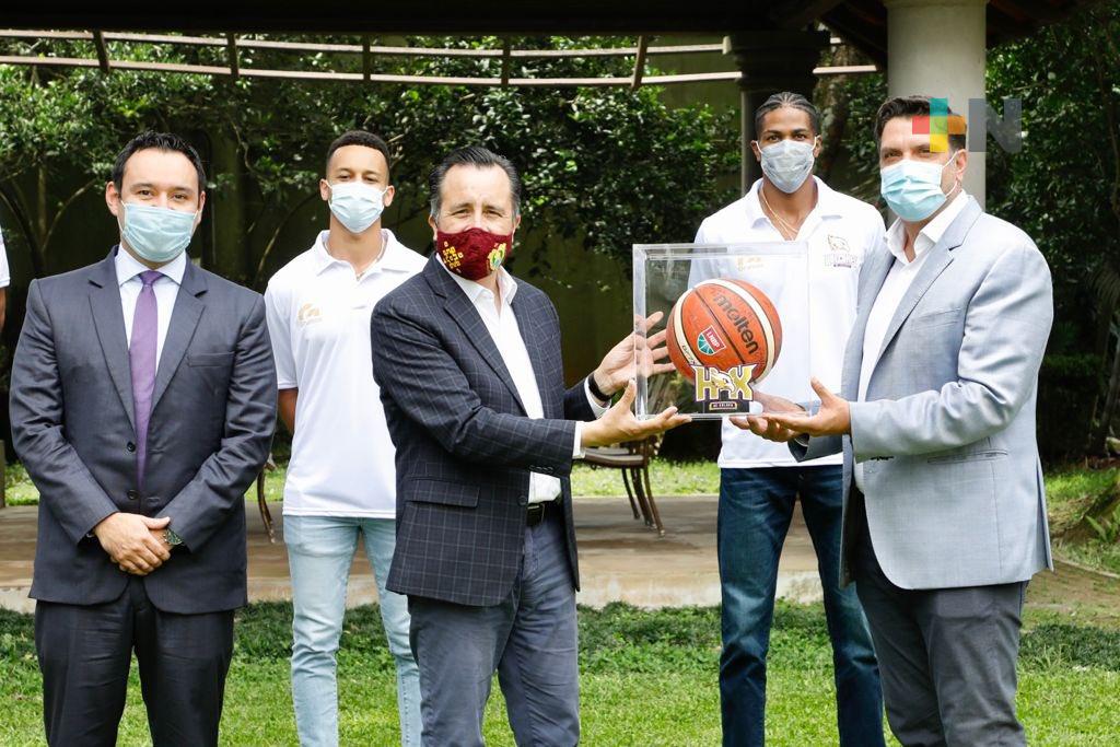 Cumplimos el compromiso de regresar el básquetbol profesional: Cuitláhuac García