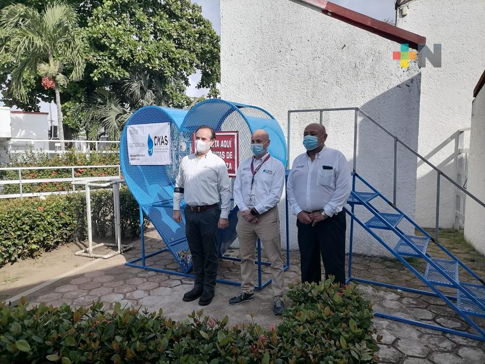 Colocan primer contenedor de tapitas en apoyo a niños con cáncer en instalaciones de CMAS Coatzacoalcos