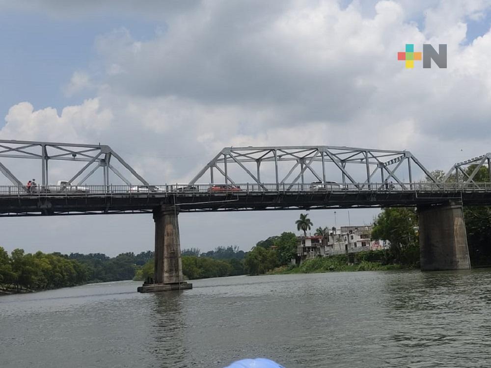Deprimente estado del río Bobos y arroyo Pedernales ubicados en Martínez de la Torre