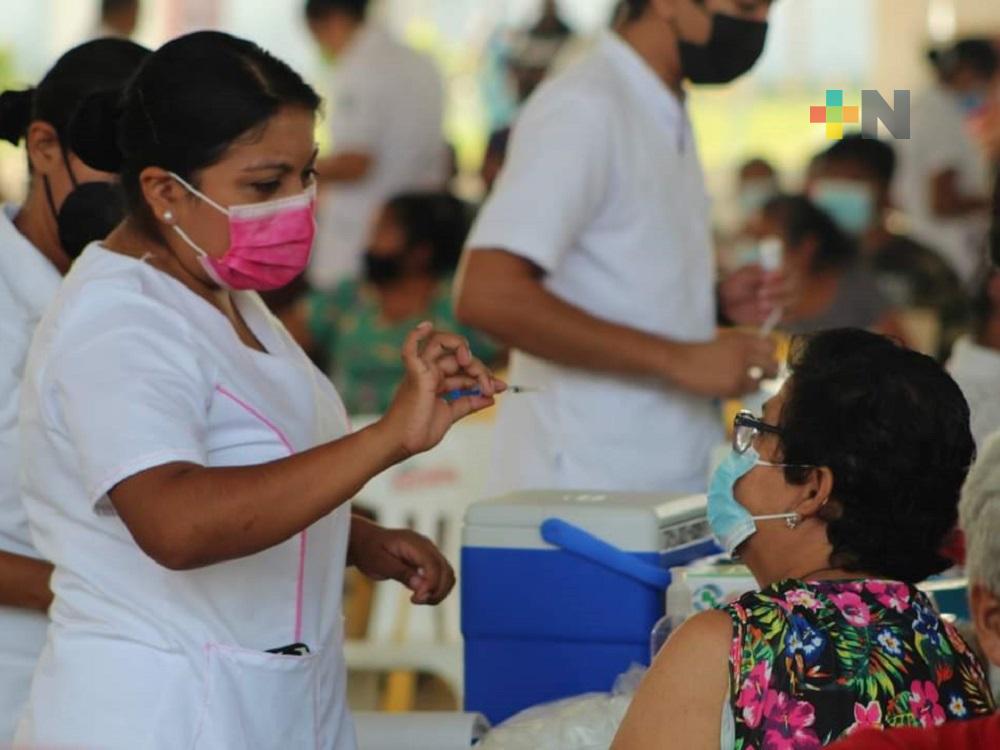 En Jáltipan, inició aplicación de segunda dosis de vacuna anticovid para personas de 50 a 59 años