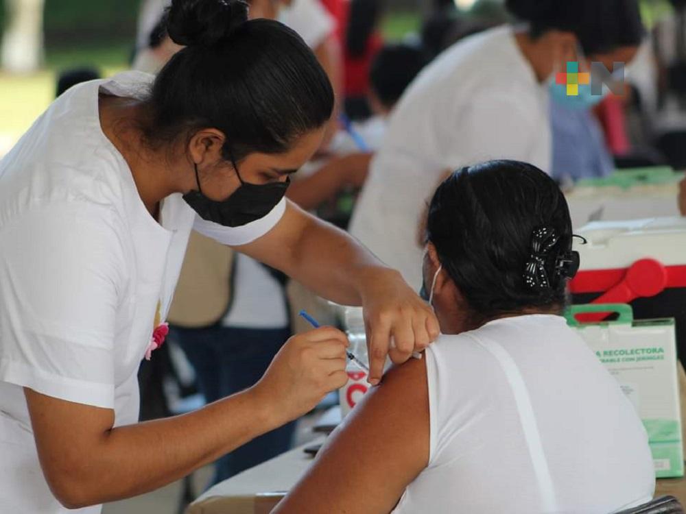 En Acayucan inicia aplicación de segunda dosis de vacuna anticovid a personas de 40 a 49 años