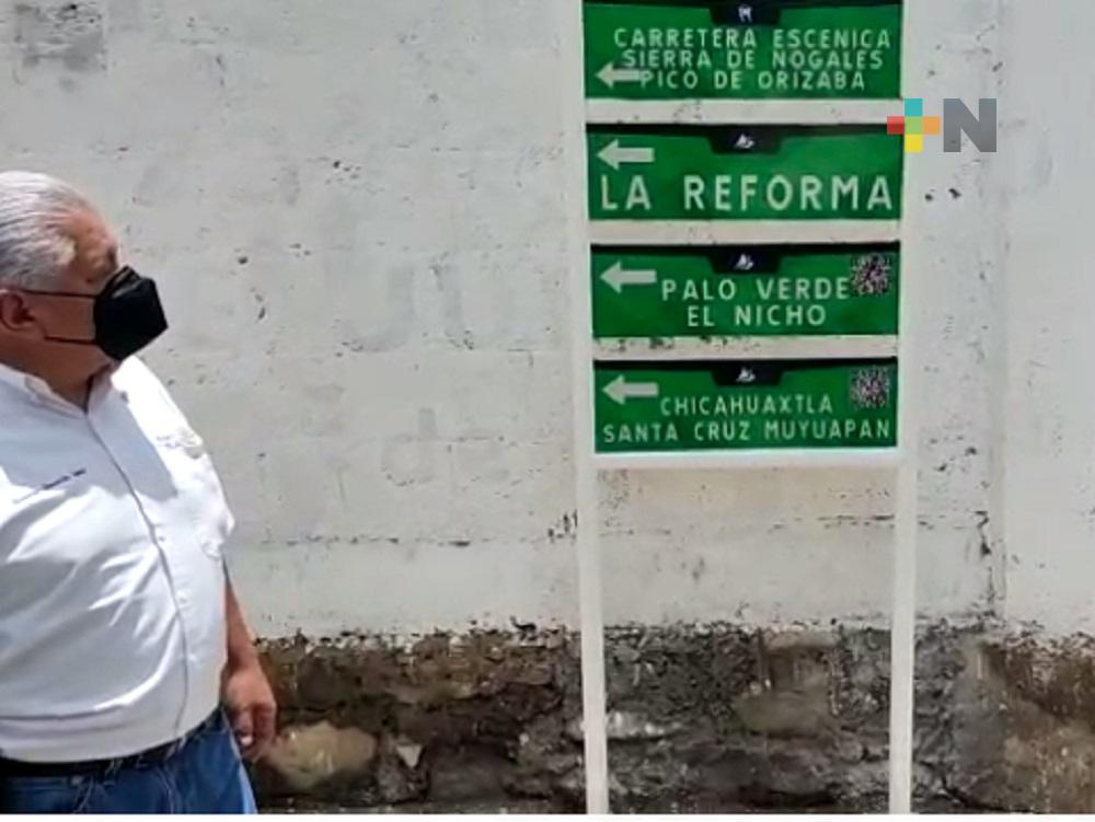 Integrantes de Club Rotario Nogales colocaron señalética para promover turismo