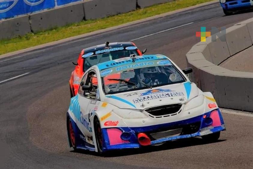 Va con todo a Querétaro, la veracruzana Laura Sanz