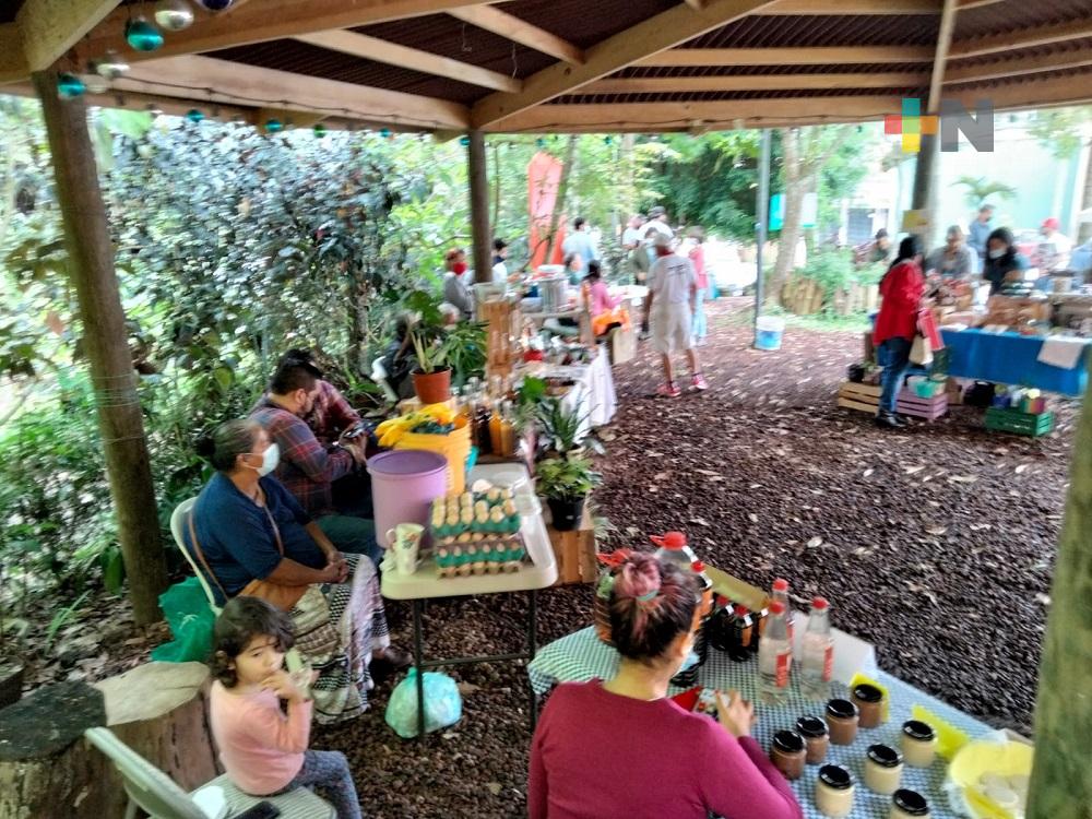 Mercado Quetzalcalli, espacio para el consumo local y concientización de cuidado al río Sedeño