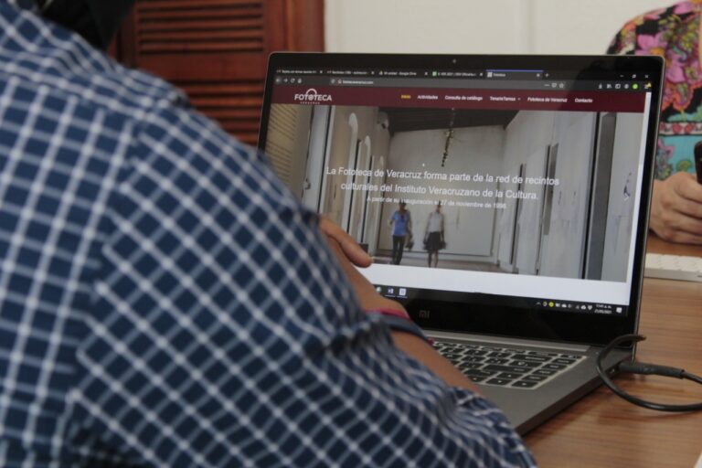 Presenta IVEC el sitio web de la Fototeca de Veracruz