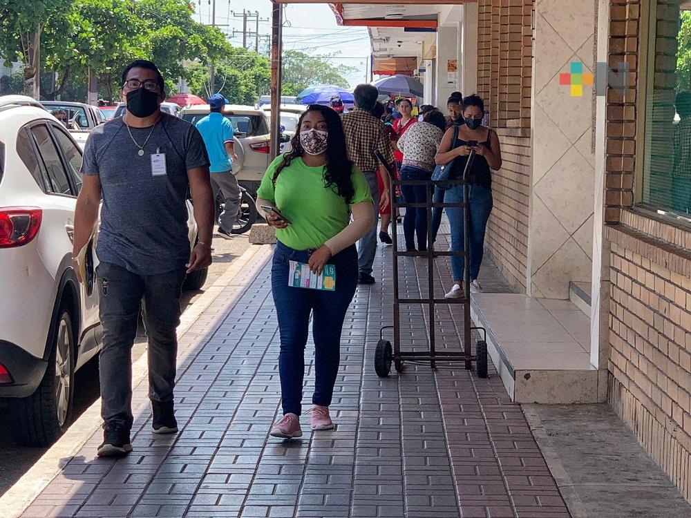 Piden a coatzacoalqueños continuar con uso de cubrebocas, gel antibaterial y sana distancia