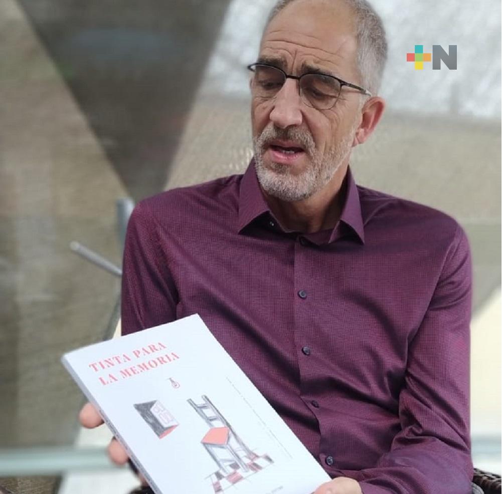 Presentan libro Tinta para la Memoria