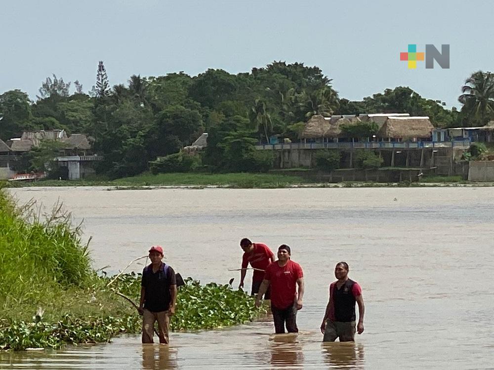 Buscan a menor de edad que fue arrastrado por corriente de río Coatzacoalcos