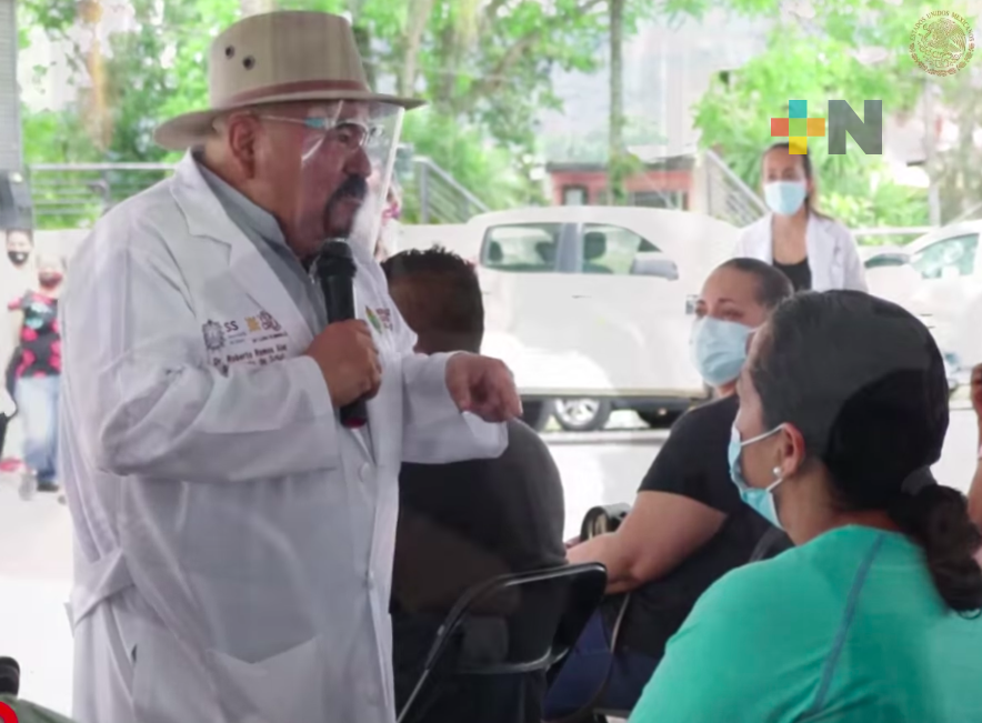 Supervisa Secretario de Salud, vacunación en macro módulo de Córdoba