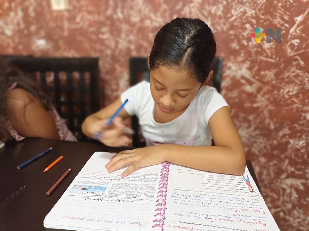 Victoria García, una pequeña ansiosa por volver a la escuela