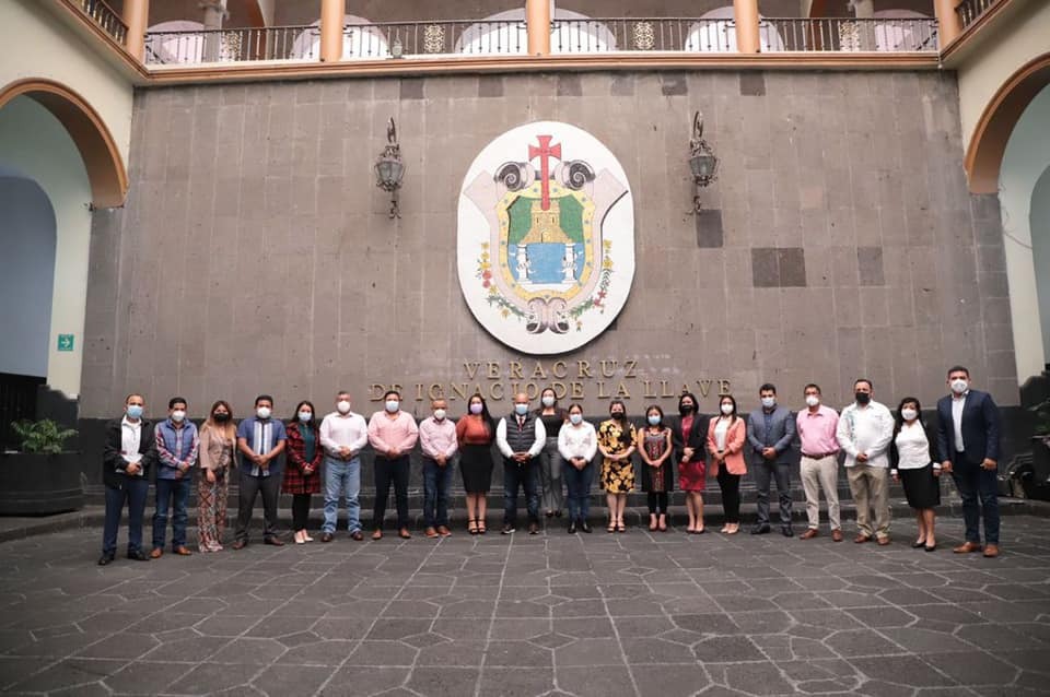 El secretario de Gobierno, Eric Cisneros, se reunió con más alcaldes electos de Veracruz