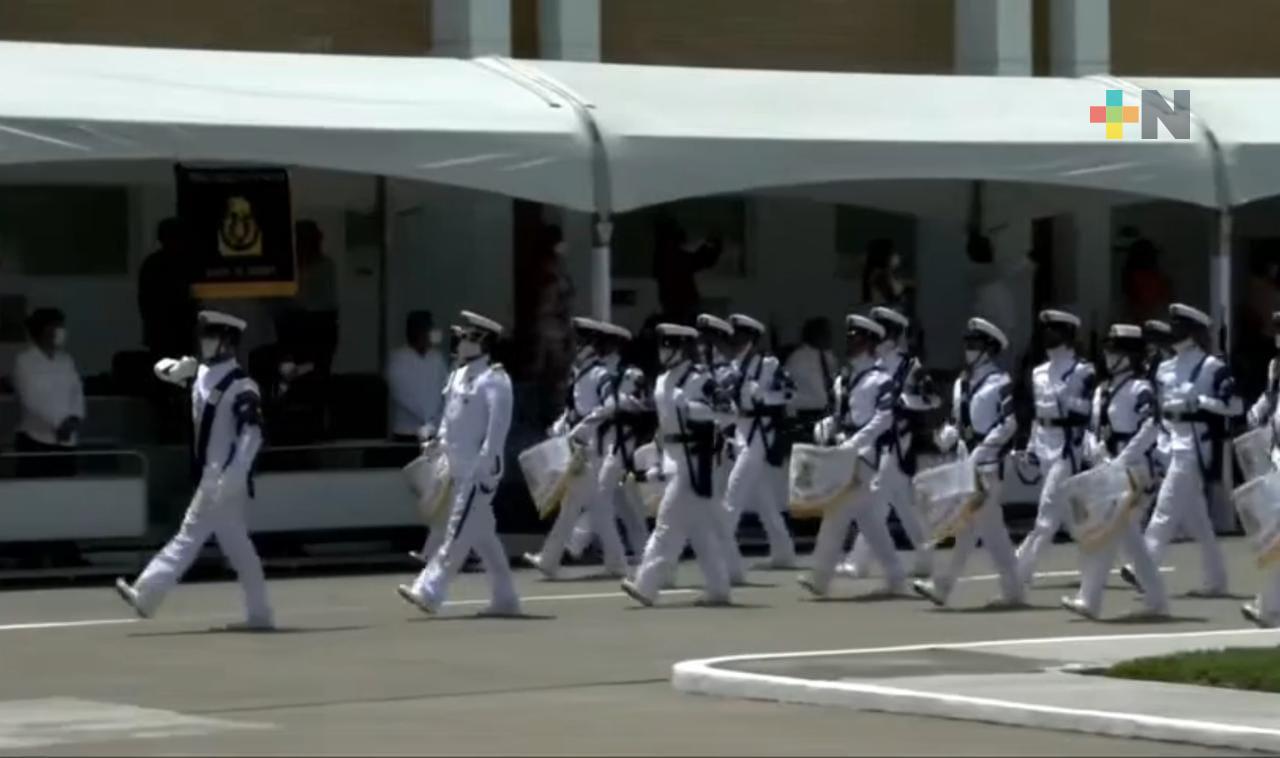 Autoridades encabezaron ceremonia de graduación en Escuela Naval Militar de Antón Lizardo