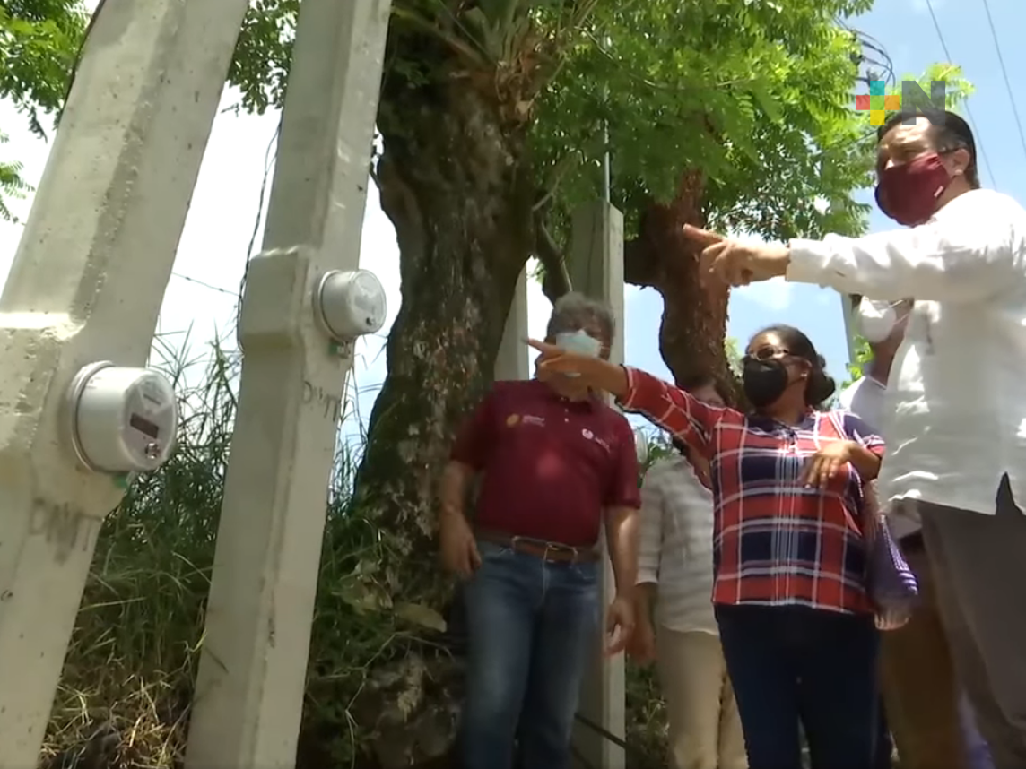Con electrificación de la comunidad de Puerta Nueva, en San Andrés Tuxtla, se alcanza la justicia social: Gobernador