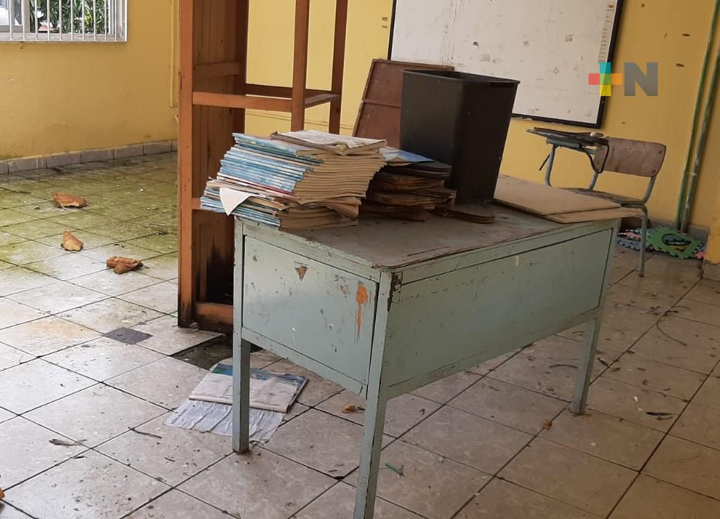Más de tres mdp se destinarán para mantenimiento de escuelas saqueadas durante pandemia: SEV