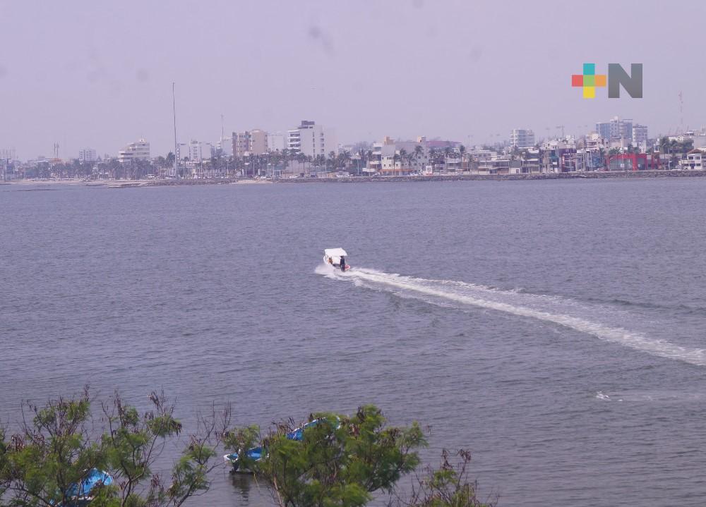 Prestadores de servicios en  playas del puerto de Veracruz mantienen medidas preventivas contra COVID-19