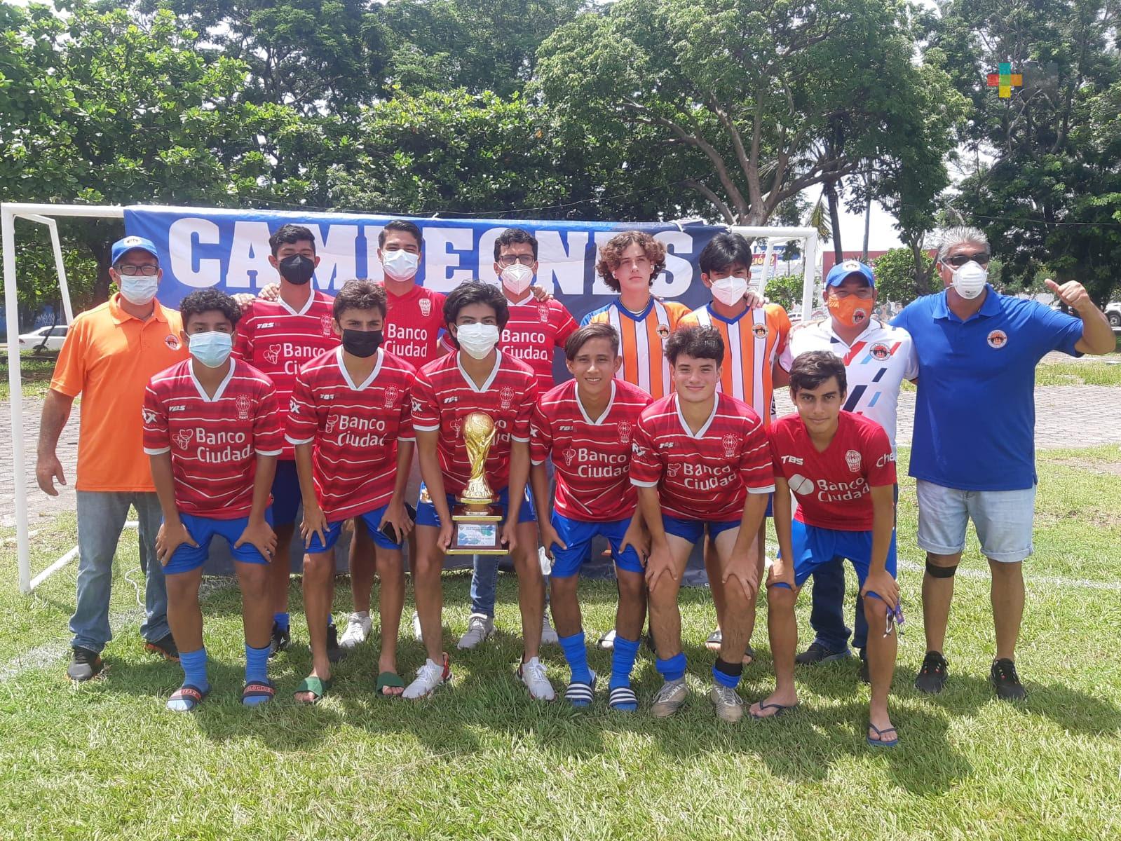 Atlético Huracán y Lecheritos se coronan en la Liga Municipal