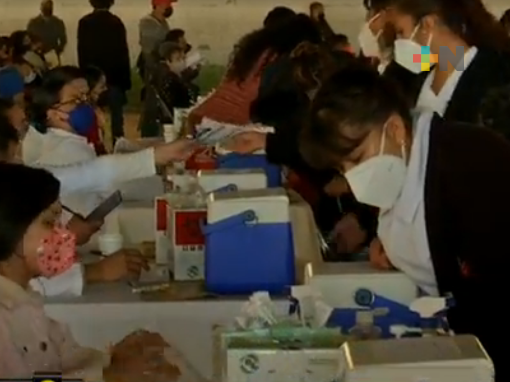 En la sede regional de Perote, inició vacunación contra COVID-19 a personas de 40 a 49 años de 5 municipios
