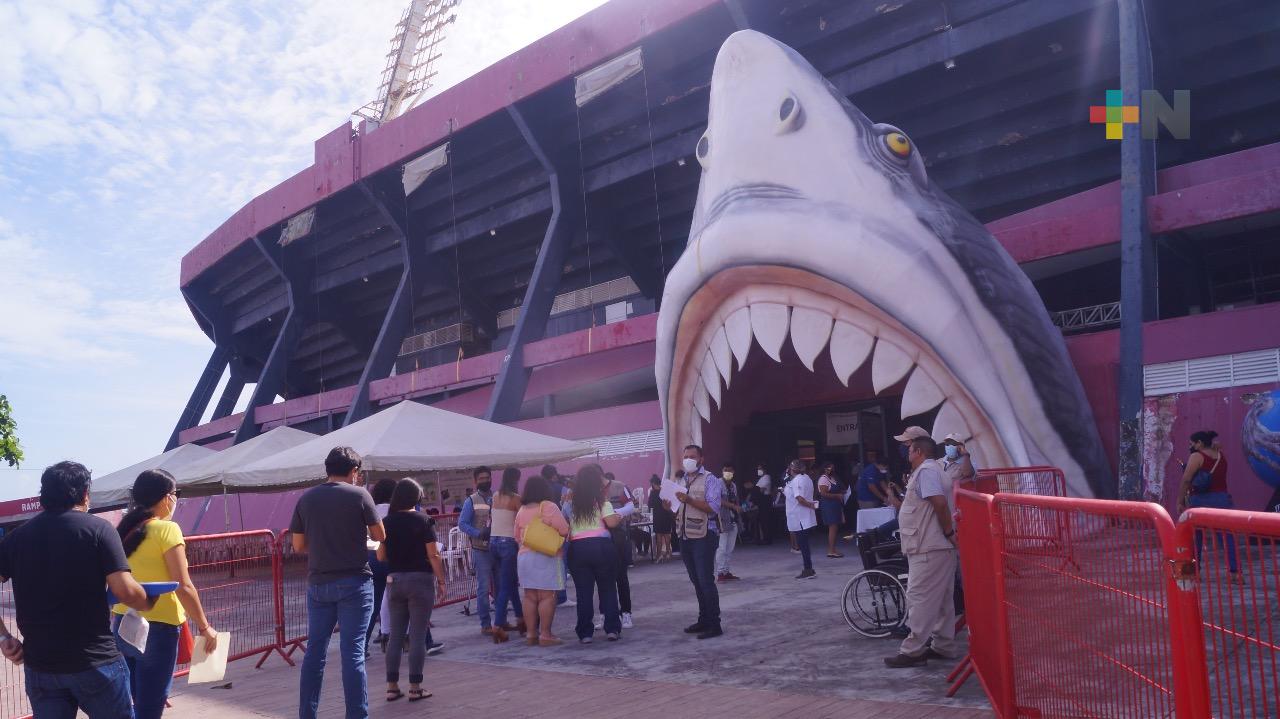 Inicia aplicación de segundas dosis de vacuna anticovid a personas de 18 a 29 años en municipio de Veracruz