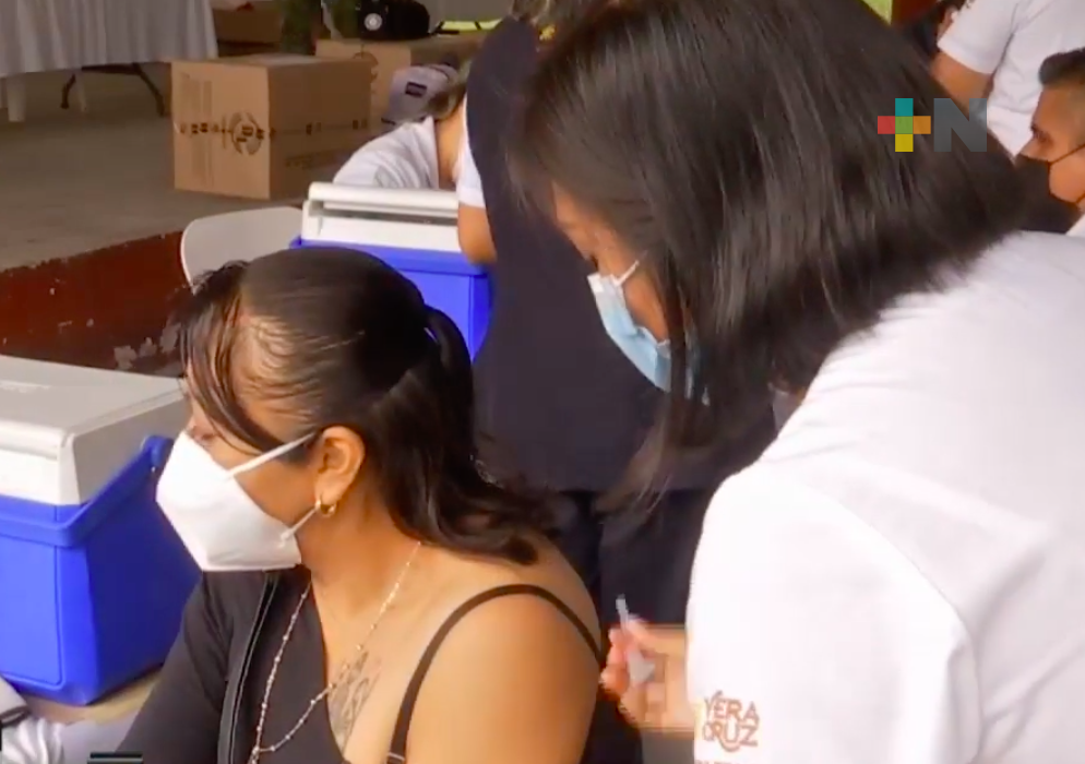 Inicia vacunación anticovid para personas mayores de 30 años en Tantoyuca