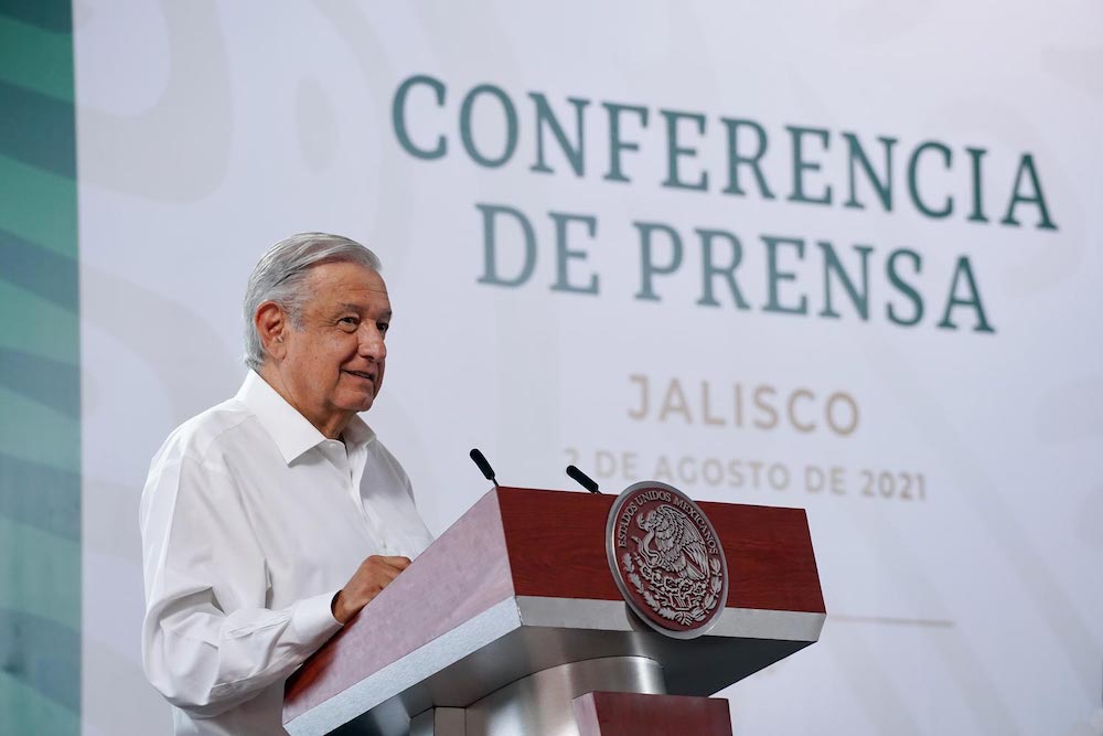 AMLO celebra asistencia a consulta ciudadana; es el inicio de la democracia participativa, asegura