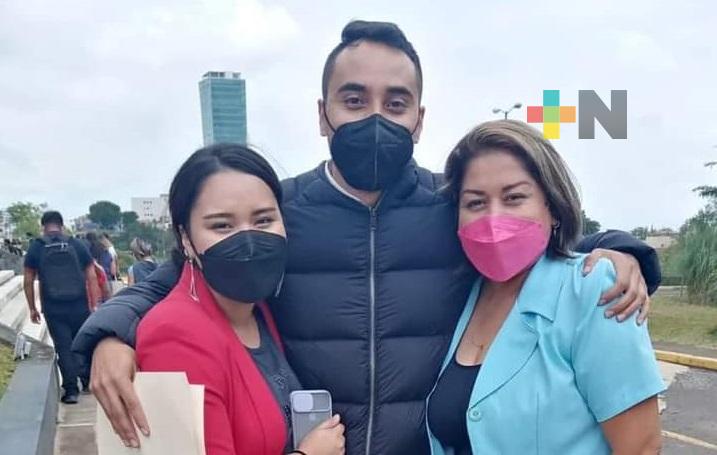 Henri Gómez reconoce labor del personal médico y fuerzas armadas en vacunación contra COVID-19