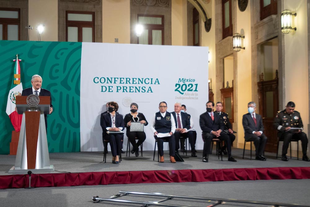 Inicia Tianguis del Bienestar, se entregará mercancía confiscada a quienes más lo necesitan: AMLO