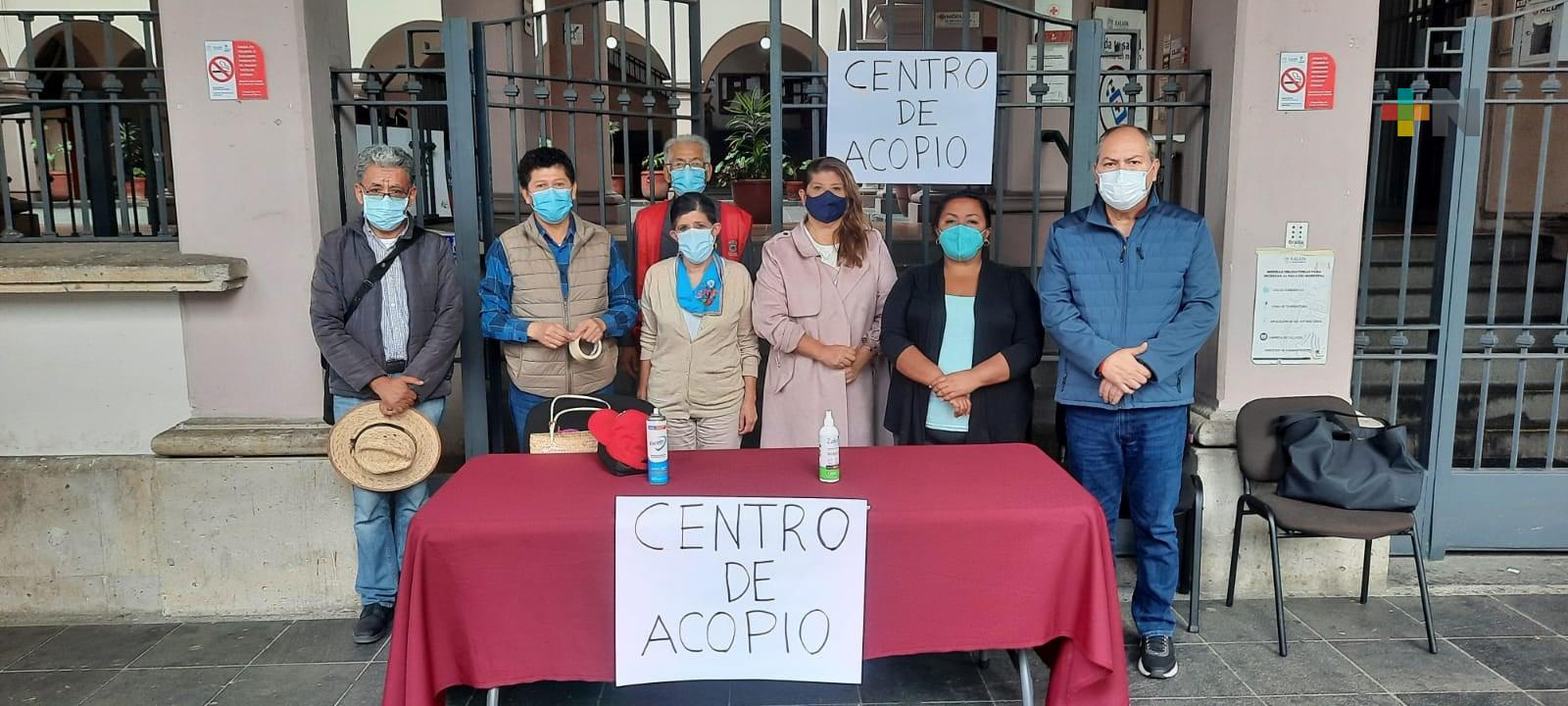 Activan palacio municipal de Xalapa y centros de acopio para apoyar a damnificados