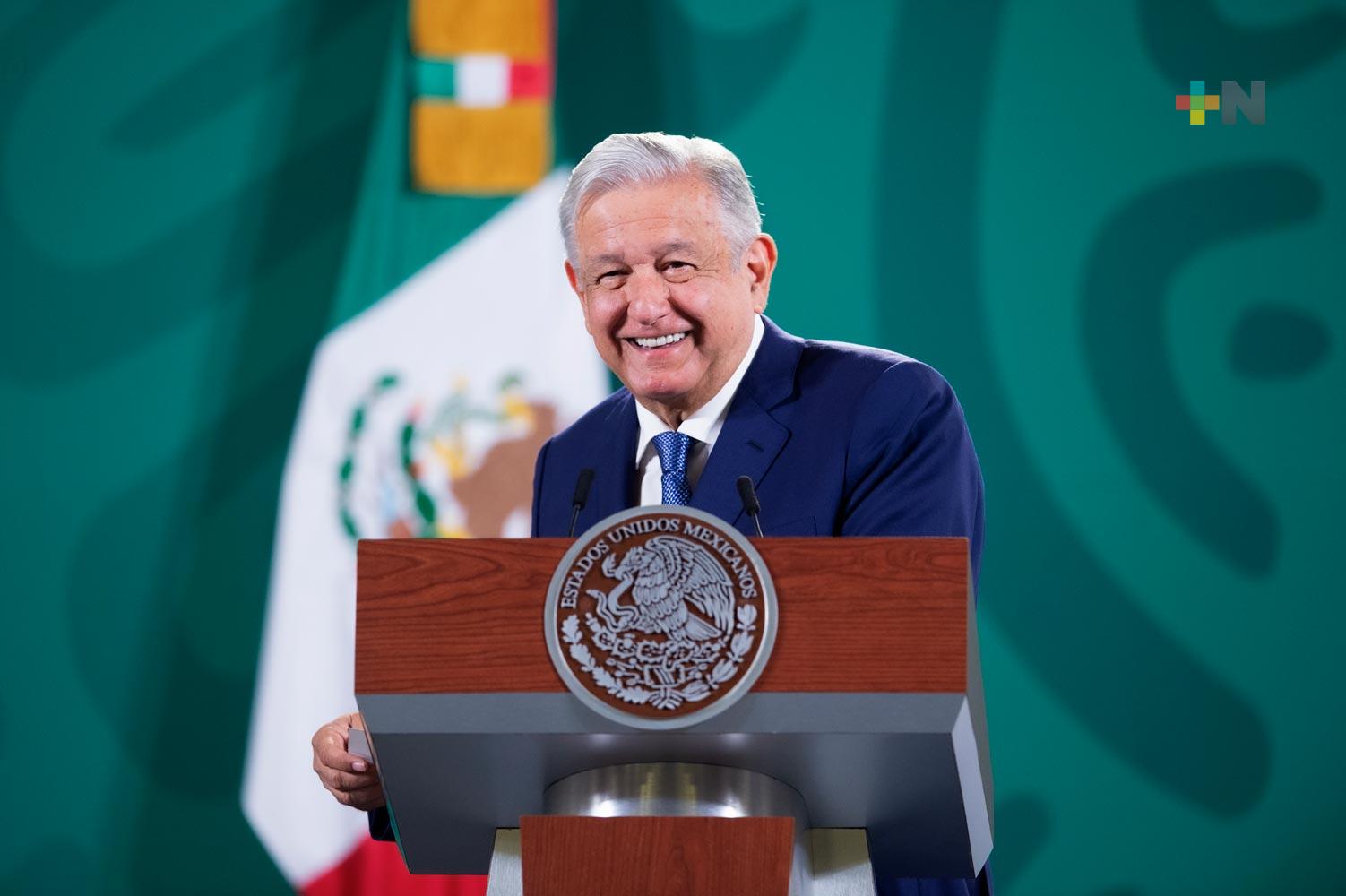 Andrés Manuel López Obrador reconoce esfuerzo, para un regreso seguro y voluntario a clases presenciales