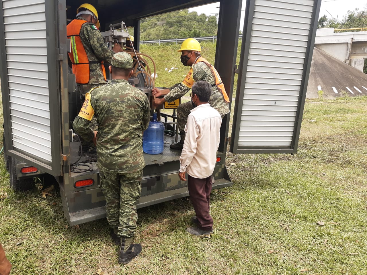 Ejército Mexicano sigue aplicando Plan DN-III-E a municipios del norte de Veracruz afectados por huracán Grace