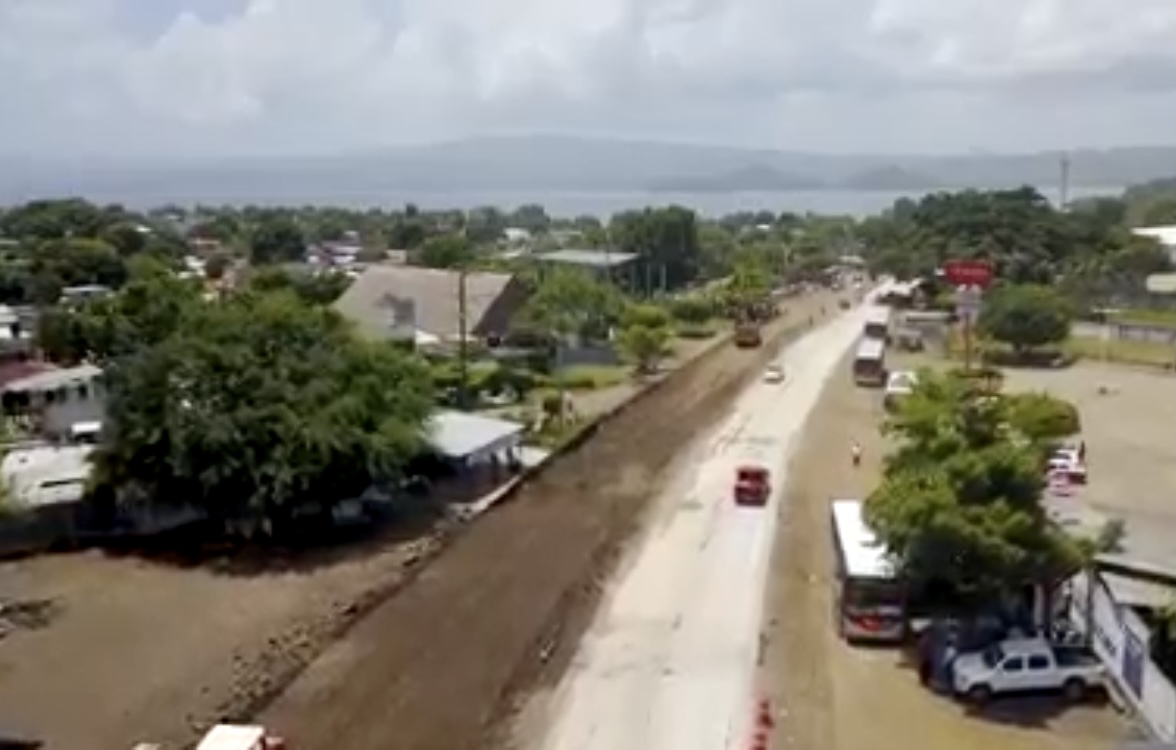 El gobernador de Veracruz supervisó trabajos de rehabilitación de la carretera San Andrés-Catemaco