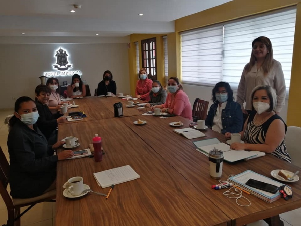 Asociación Mil Mujeres por Xalapa impartió curso “Redes sociales para mi negocio”