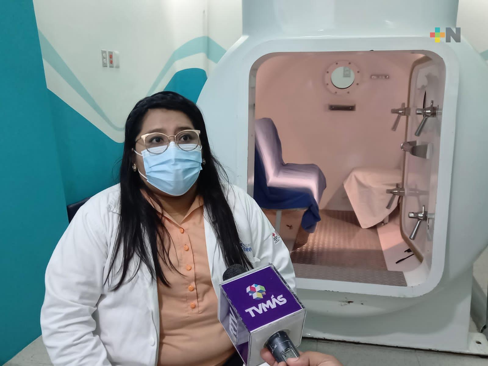 Cámara hiperbárica ayuda a contrarrestar secuelas del COVID-19