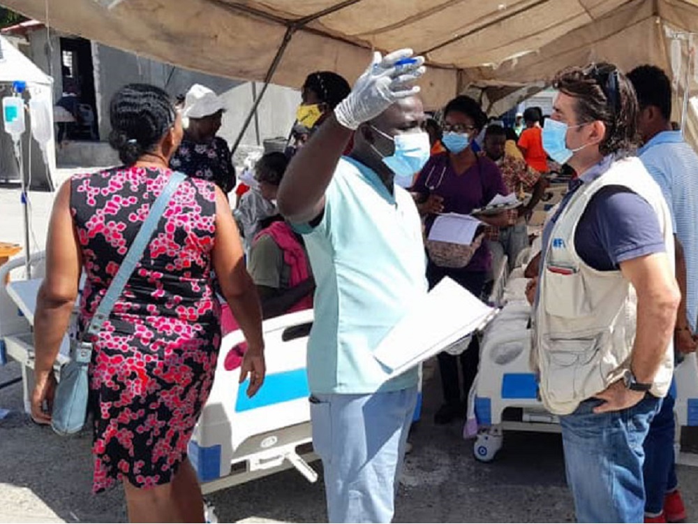 Cifra de muertos tras terremoto de Haití se acerca a los 2000
