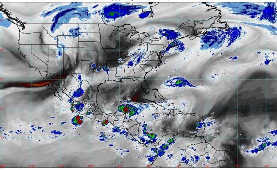 Huracán Grace tocó tierra esta madrugada, al sur de Tulum, Quintana Roo
