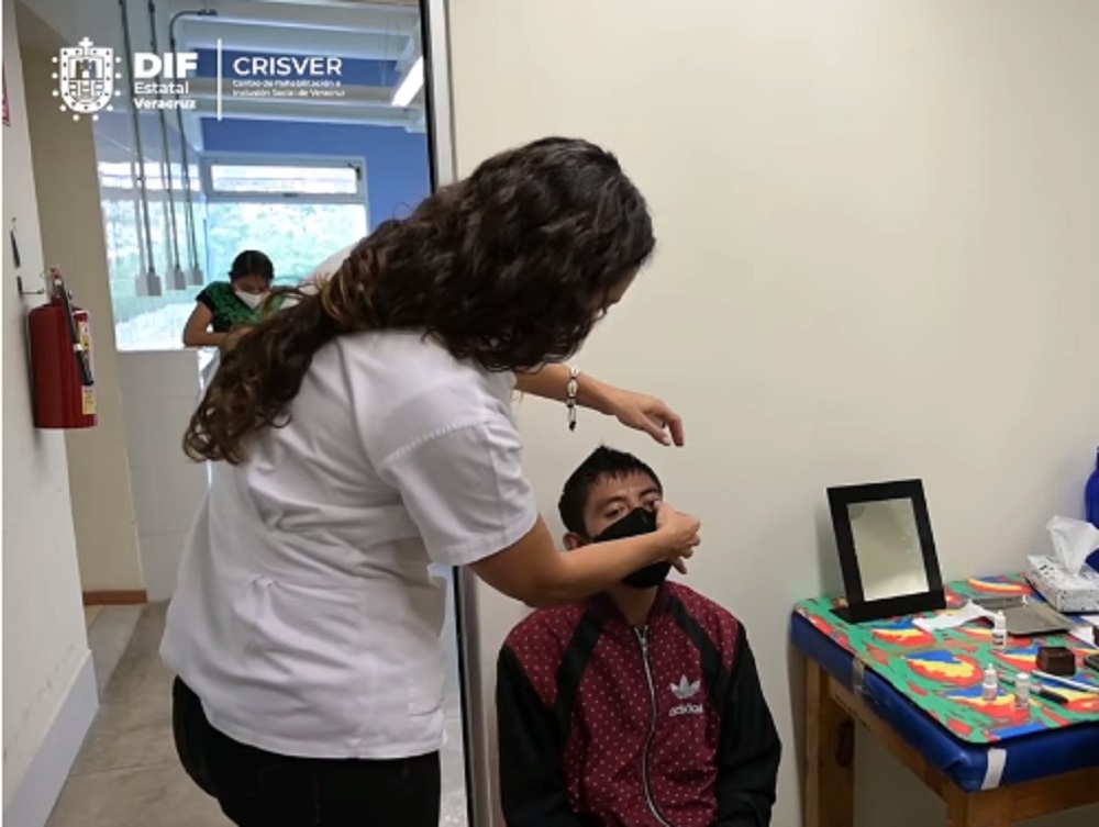 DIF Estatal de Veracruz continúa apoyando a personas que requieren prótesis