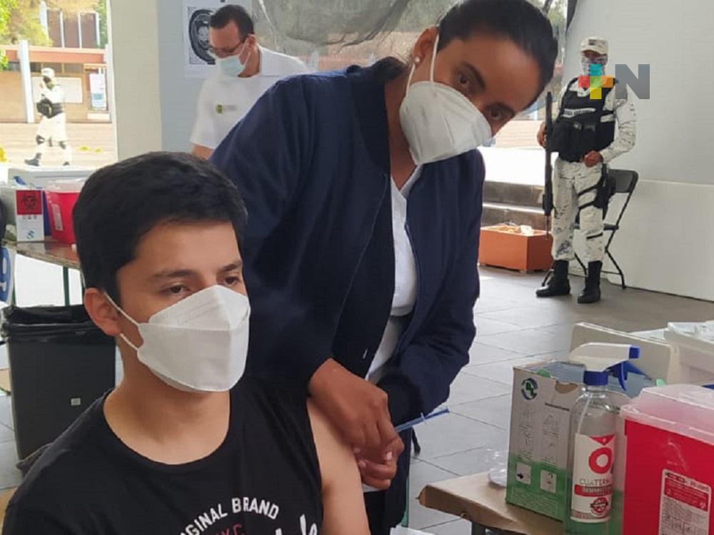 En Xalapa, se aplicaron cerca de 100 mil vacunas anticovid para población de 18 a 29 años