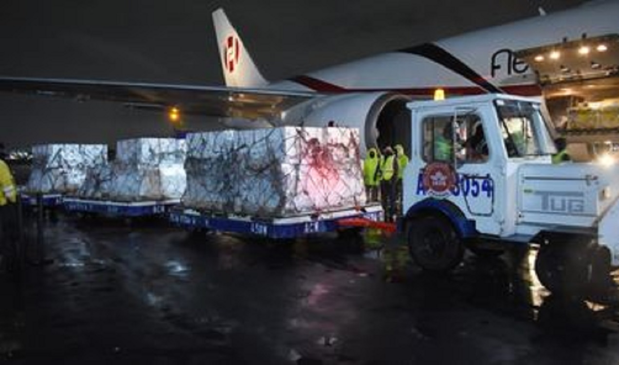 Arribaron a México 2.3 millones de vacunas envasadas contra Covid-19 de AstraZeneca