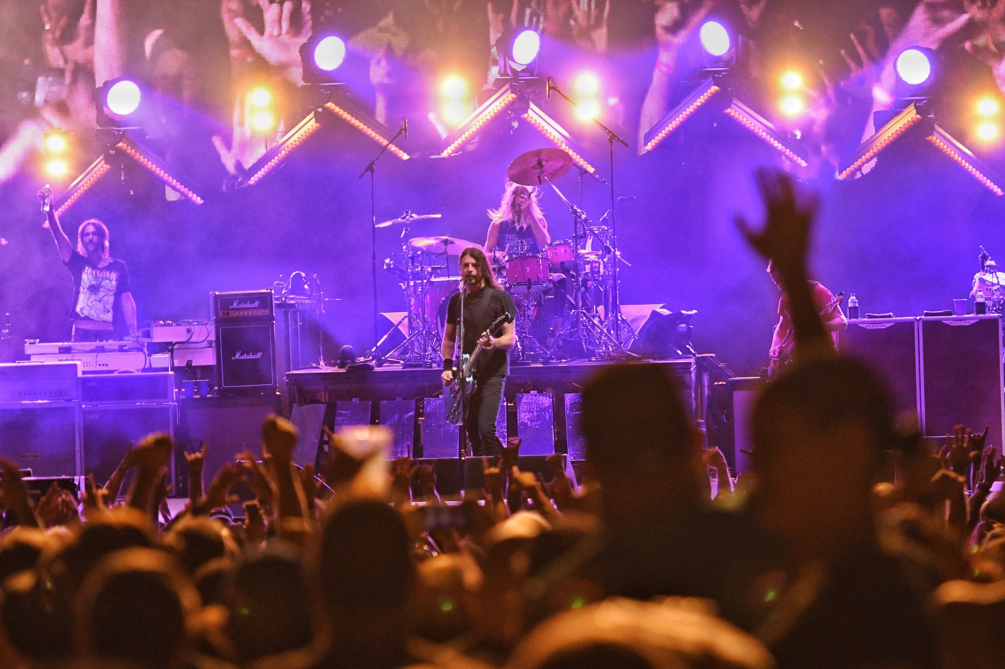 Foo Fighters piden demostrar vacunación o prueba anticovid para ingresar a conciertos en Alaska