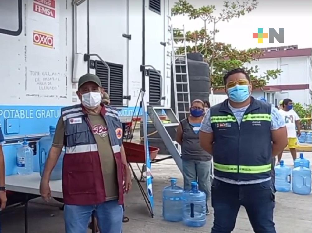 Grupo FEMSA continúa apoyando con agua purificada gratuita a pozarricenses