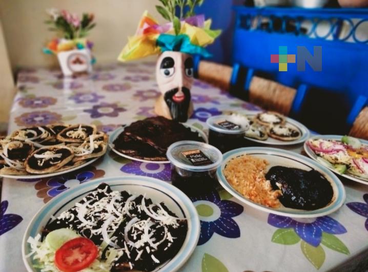 Ruta del mole y licores tradicionales, una opción más para el turismo en la región de montaña