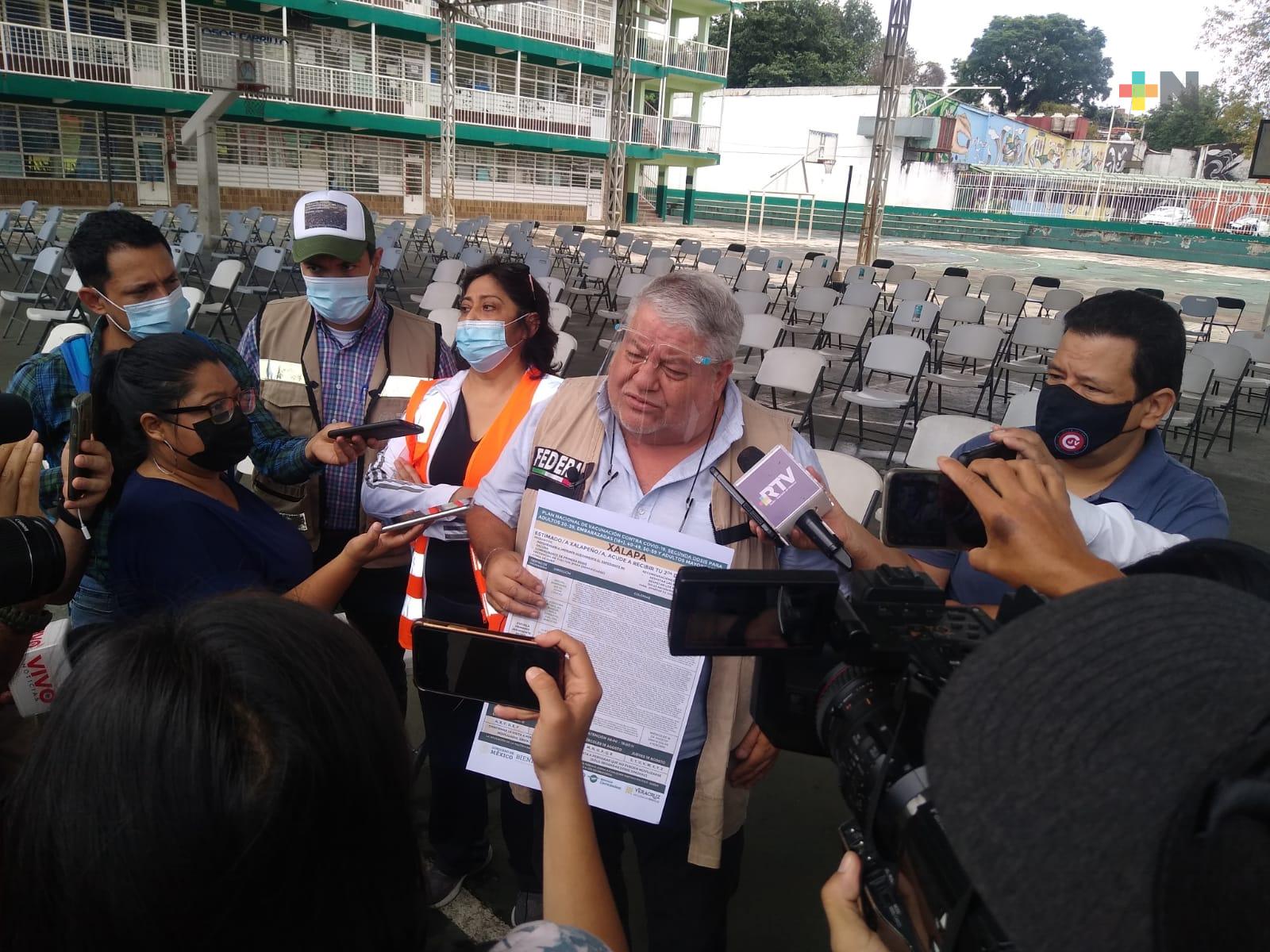 Se vacunará en primera dosis a personas mayores de 18 años antes del inicio de clases en Veracruz: Manuel Huerta