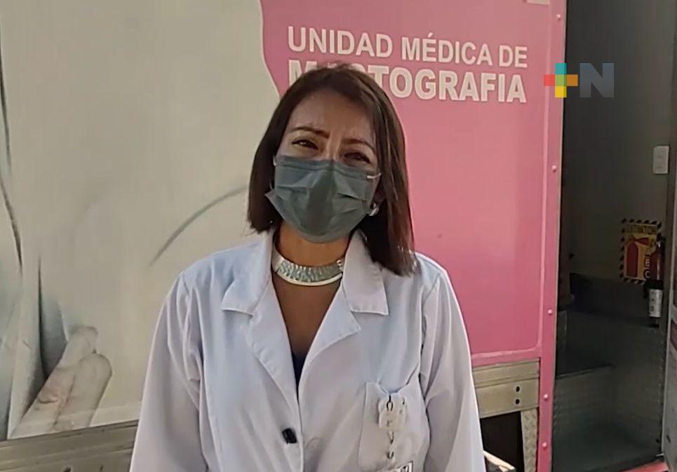 Invita IMSS en Coatzacoalcos a practicarse mastografía