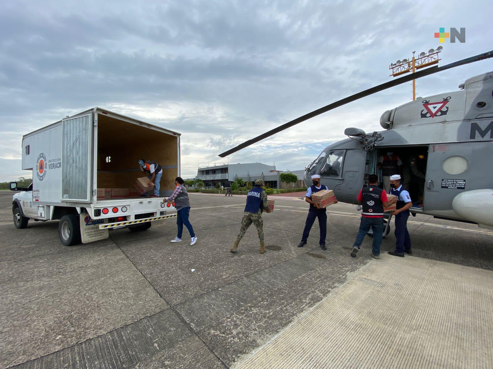 Entregan PC y SEMAR insumos humanitarios en Sierra de Huayacocotla