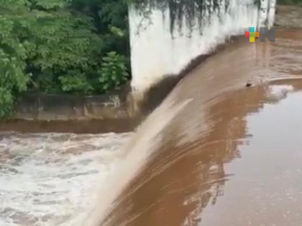 Por turbiedad, presa Yuribia opera al 50 por ciento