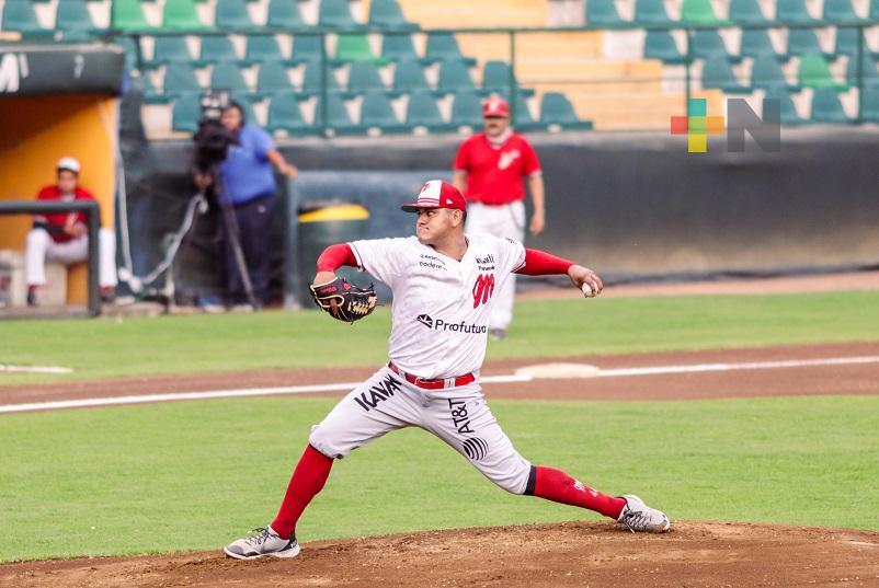 Diablos Rojos a la espera del Águila de Veracruz