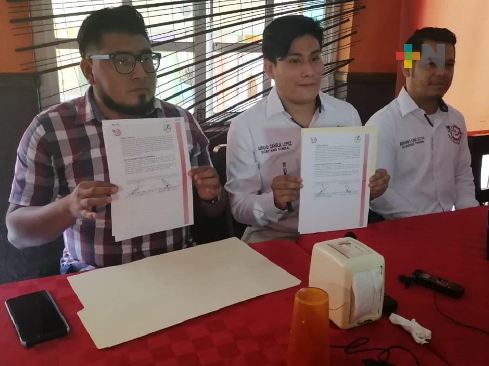 Sindicato Único de Técnicos en Celulares y Asociación de Periodistas de Coatzacoalcos firmaron convenio de colaboración