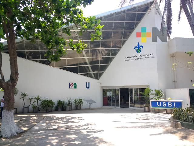 Con vacunación de refuerzo,  Universidad Veracruzana considera regreso general para febrero