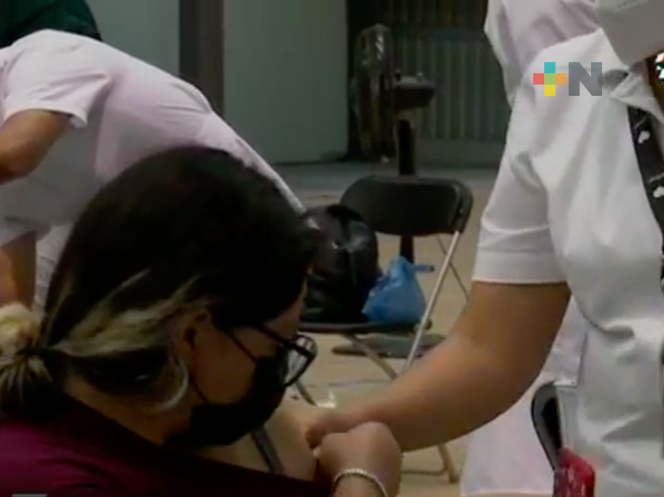 30 entidades federativas con avance superior a 50% en vacunación contra COVID-19