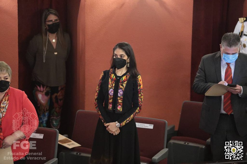 En Veracruz debemos trabajar unidos, para generar espacios de libertad y paz social: Verónica Hernández Giadáns