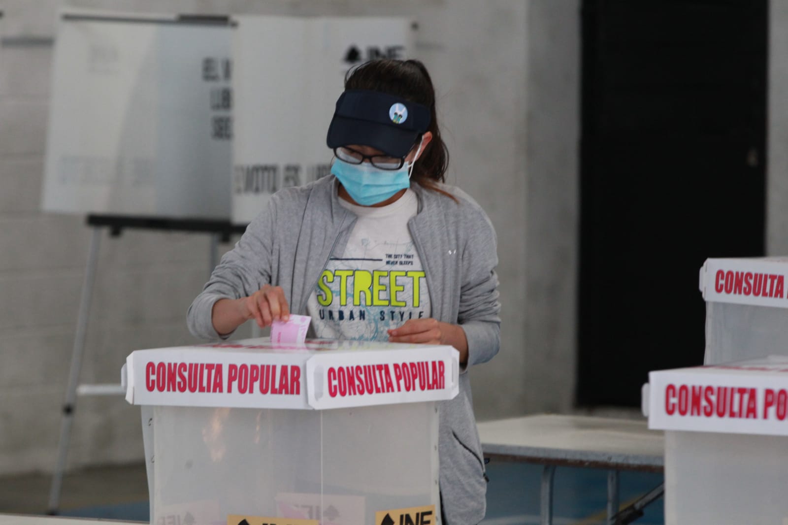 Avanza INE en la acreditación de observadoras y observadores para los procesos electorales locales y la Revocación de Mandato